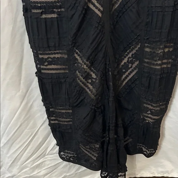 VENUS Black High Low Lace Dress - Picture 6 of 16